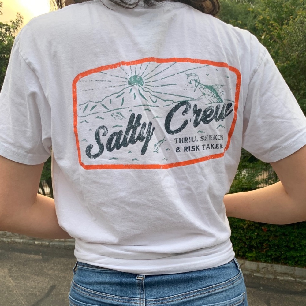 salty crew tee shirt in excellent condition
